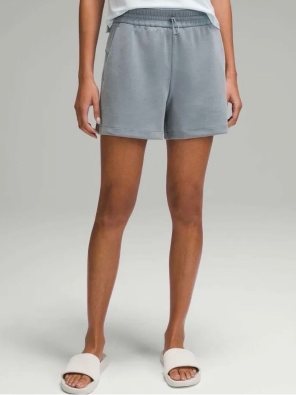 Lululemon Softstreme High-Rise Short 4” Belgian Blue